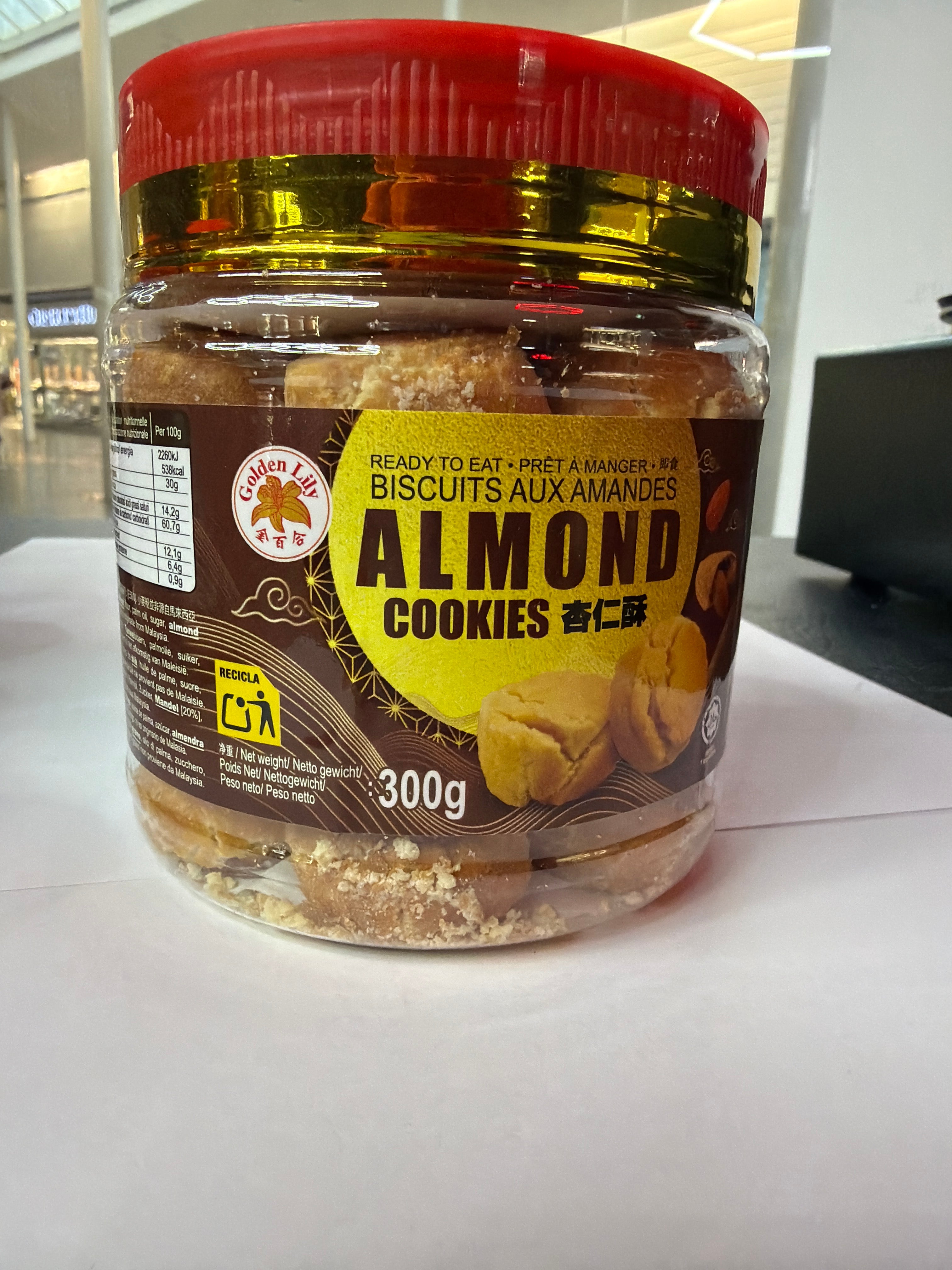 Golden Lily Cookies Almond Flavour 300g